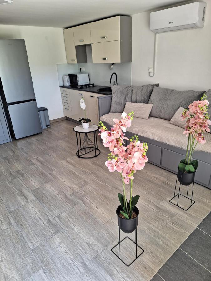 Guesthouse Flower Ljubljana Eksteriør bilde